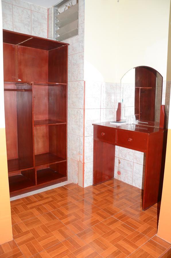 Hotel Real Madrid Риобамба Экстерьер фото