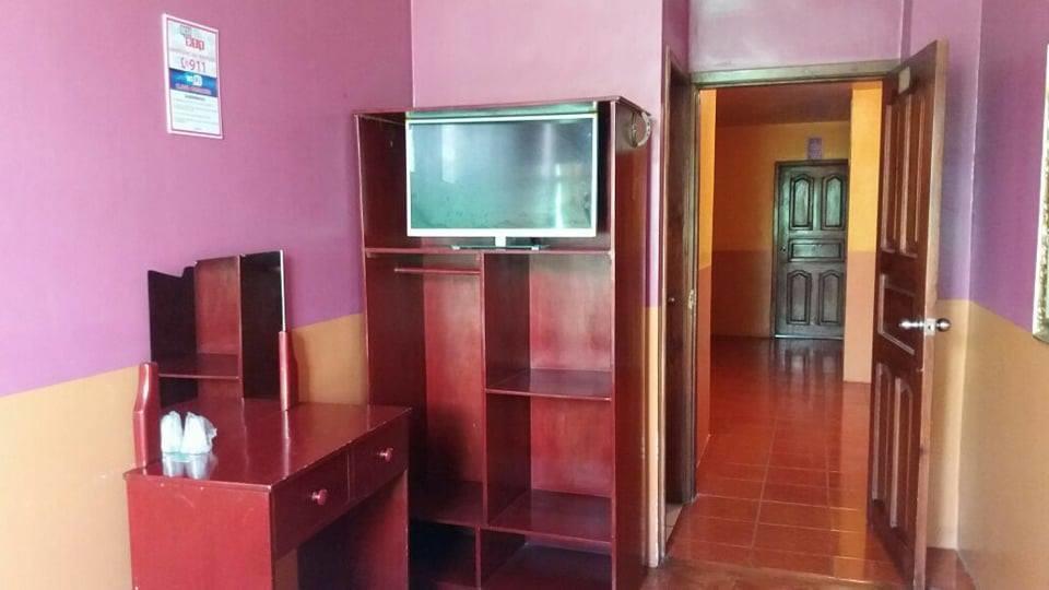 Hotel Real Madrid Риобамба Экстерьер фото