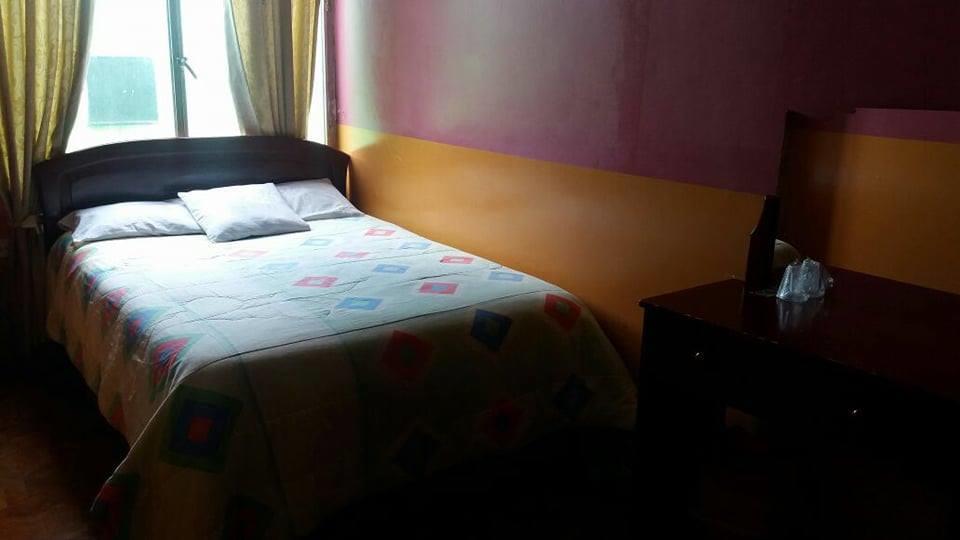 Hotel Real Madrid Риобамба Экстерьер фото
